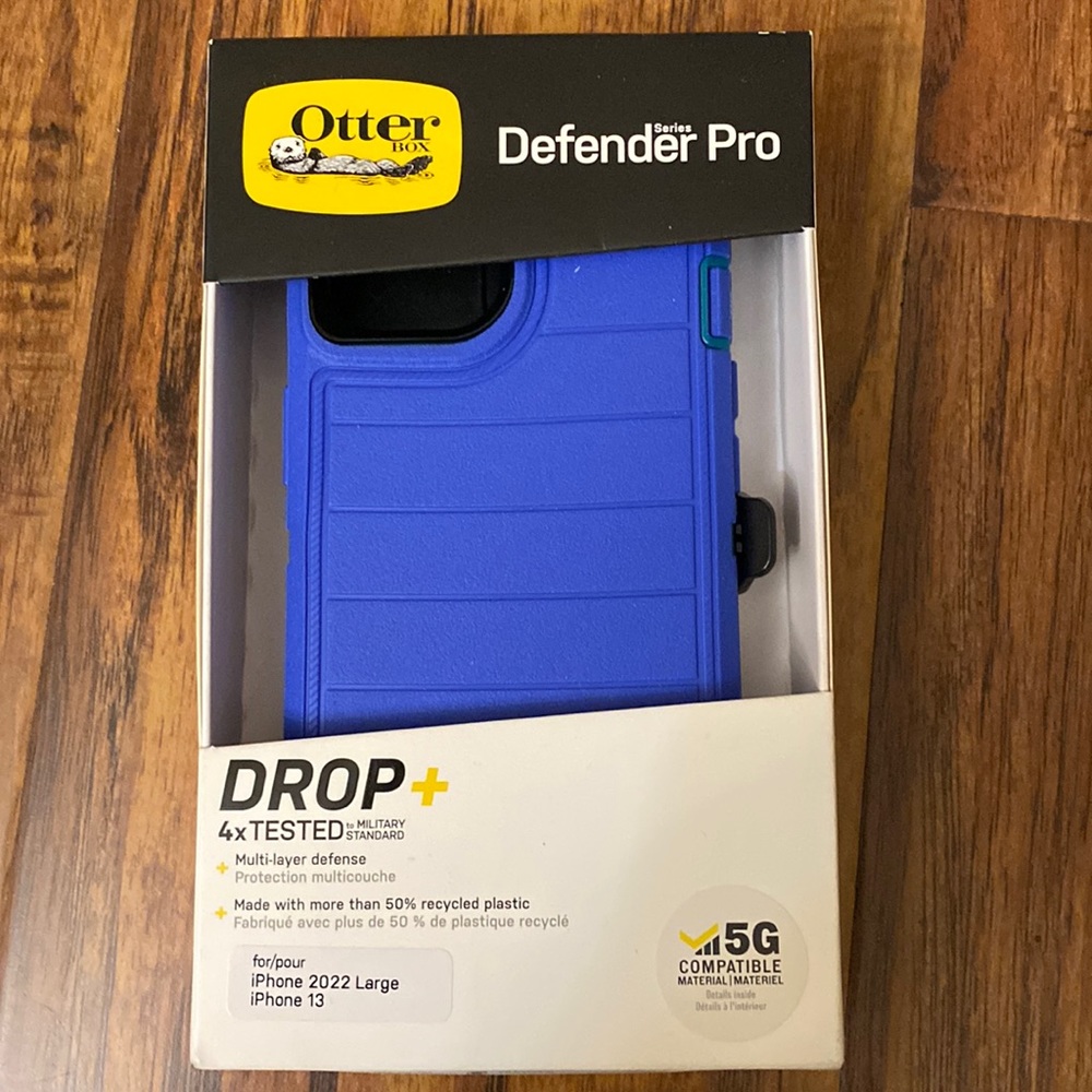 OtterBox Defender Pro Blue iPhone 13 / iPhone 2022 Large Case